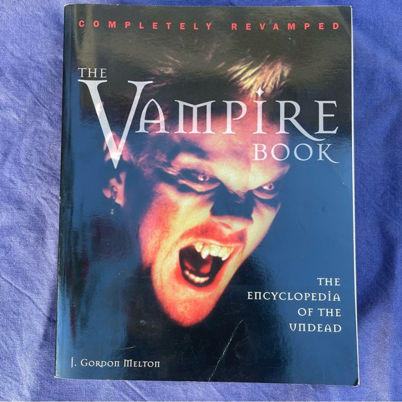 Vampire Encyclopedia Book Melton Halloween - Picture 3 of 14